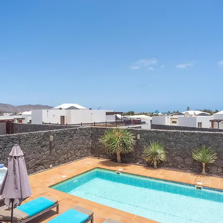 Azure - Lh122 By Now Ltd Βίλα