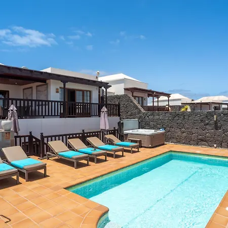 Azure - Lh122 By Now Ltd Playa Blanca (Lanzarote)